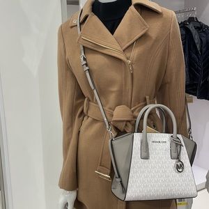 Michael Kors MK signature print logo Avril bag